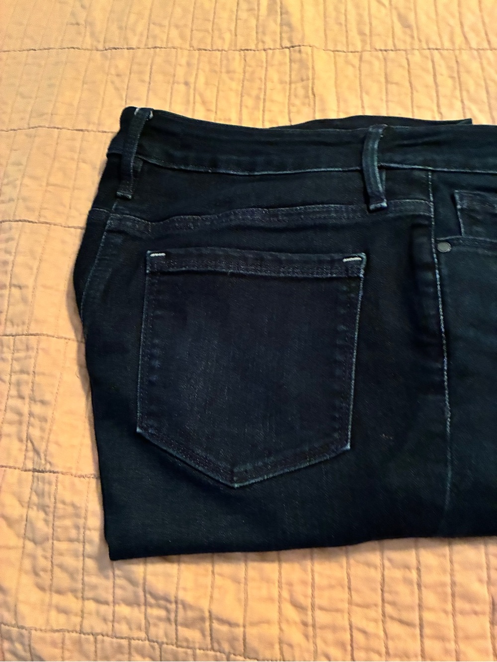 Women’s  Dark Blue Athleta stretch Denim Jeans - Classic Back Pocket Style